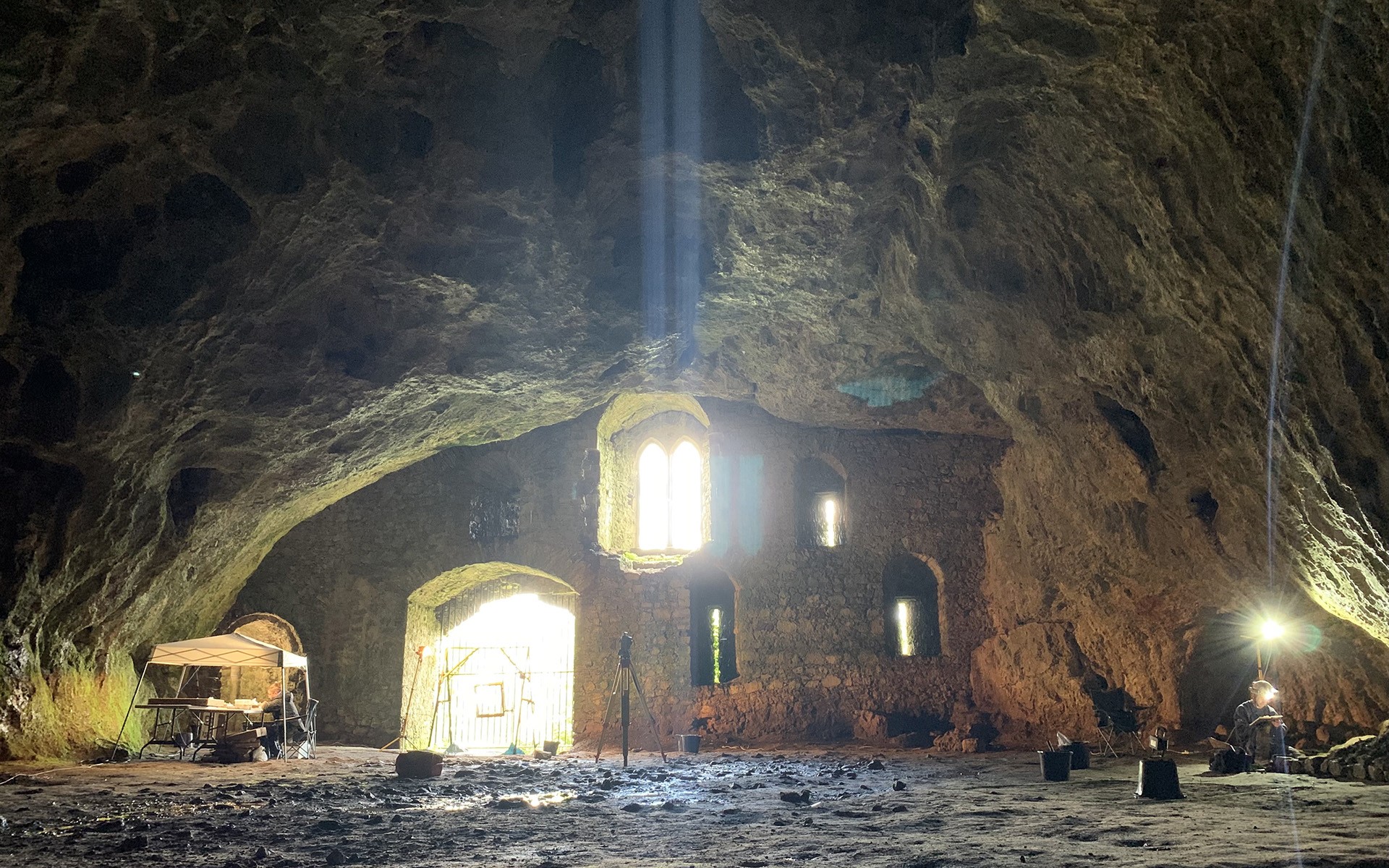 Wogan Cavern, Pembroke Castle